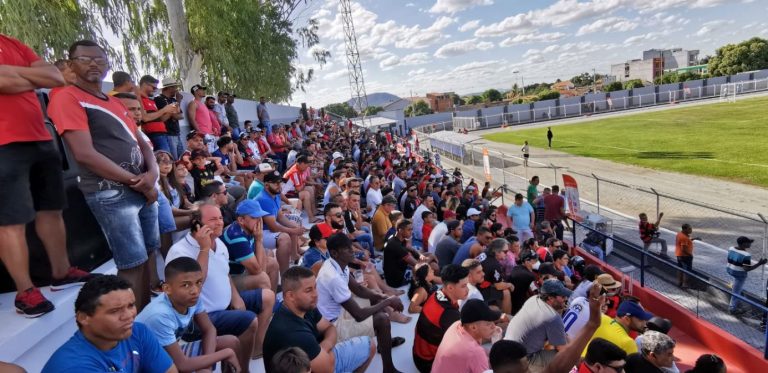Com ingressos a R$ 5, Flamengo de Guanambi recebe o Feirense na tarde desta quarta