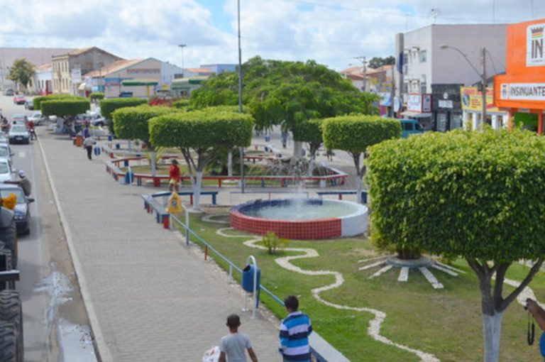 Poções realiza concurso público para diversos cargos e níveis