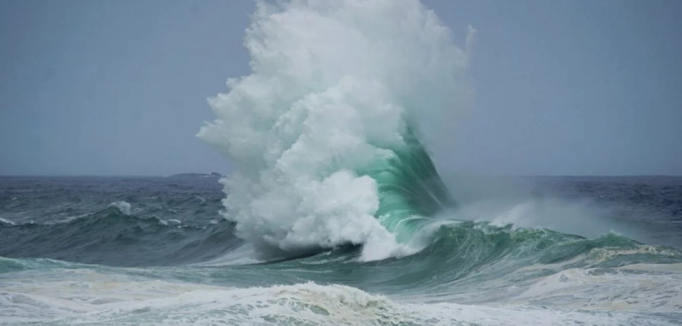 Sistema de alta pressão poderá provocar ondas de até 2,5 metros de Salvador a Natal