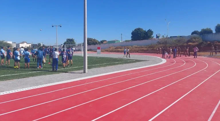 Pista de atletismo e campo socity