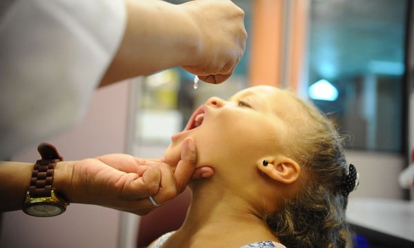 Apenas 30% das crianças já foram vacinadas na Campanha contra Polio em Vitória da Conquista