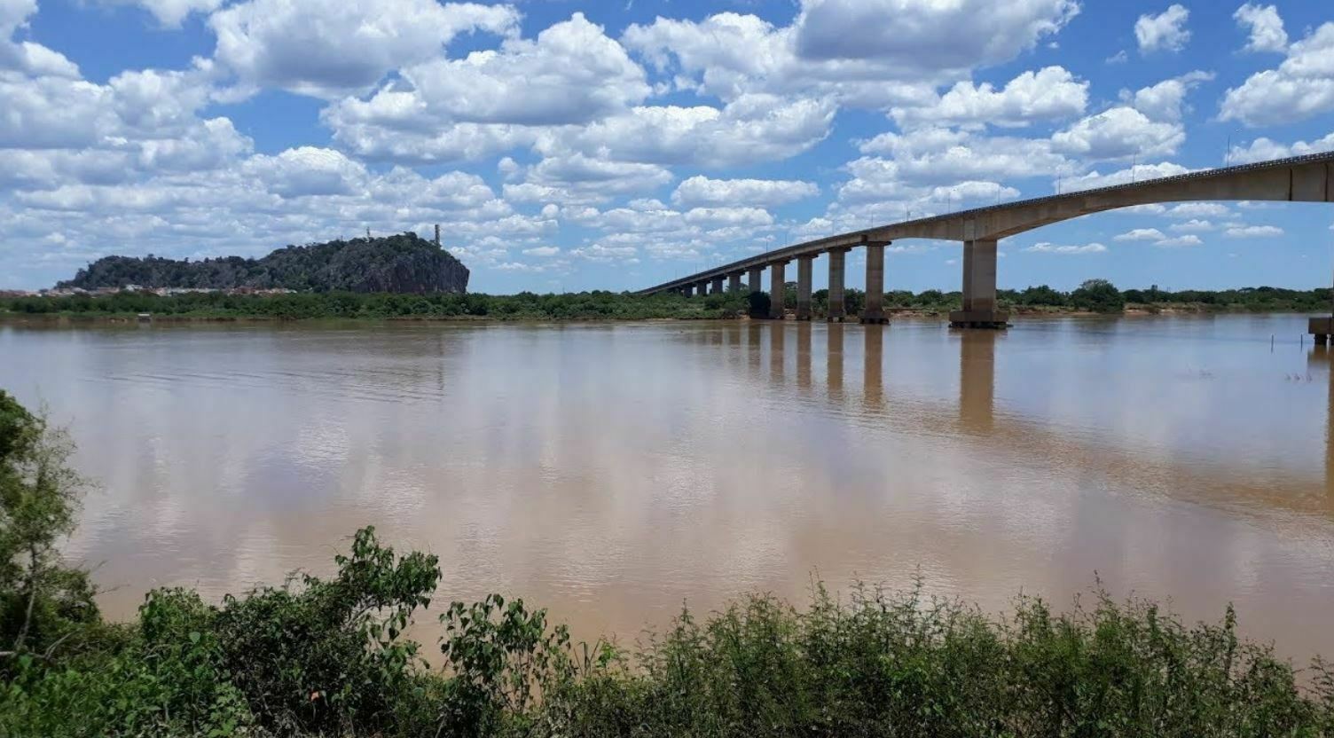 Bom Jesus da Lapa - rio São Francisco