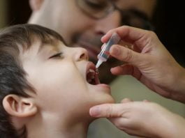 Com meta de vacinação contra Polio muito abaixo da meta, Ministro faz apelo aos pais