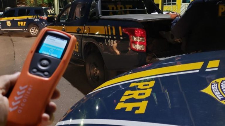 Motorista alcoolizado foi preso após ser flagrado dirigindo em zigue-zague em rodovia federal na Bahia