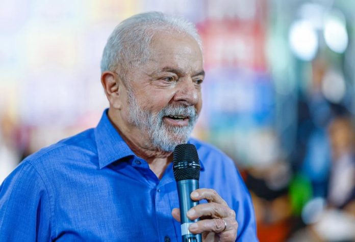 Após procedimento no Sírio Libanês, Lula diz que está tudo resolvido