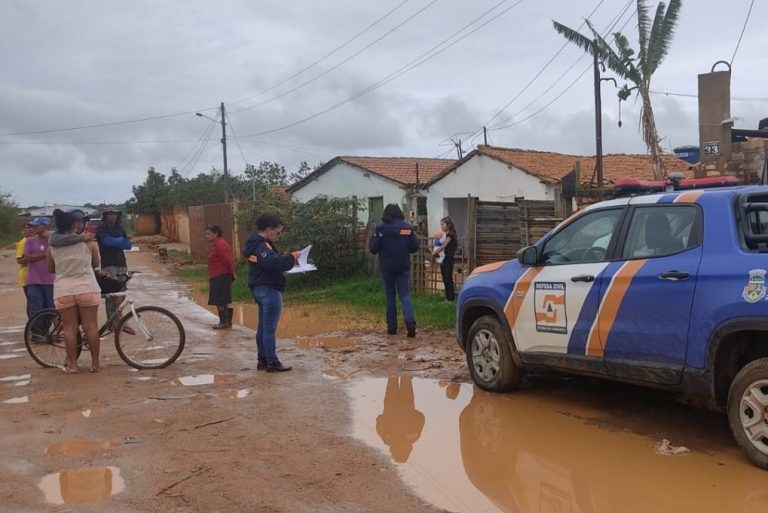 Chuvas deixaram família desabrigada em Vitória da Conquista
