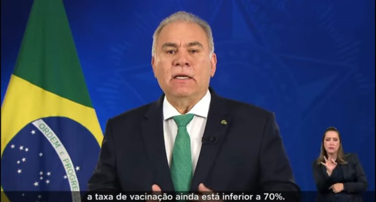 Ministro da Saúde fez apelo à vacinação de crianças em pronunciamento