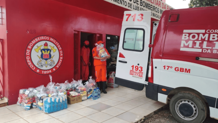 Bombeiros baianos iniciam campanha de doação para vítimas da chuva
