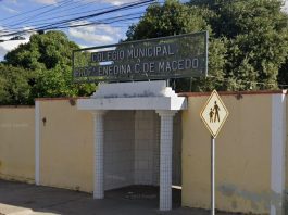 Colégio Enedina de Macedo Guanambi