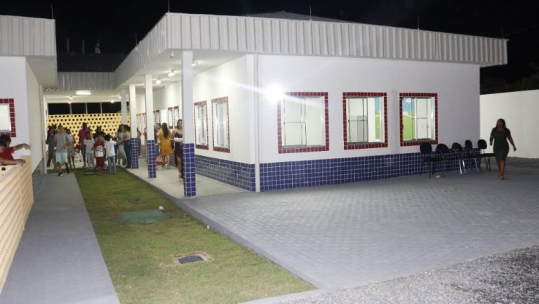Inauguração de Creche Mutãs