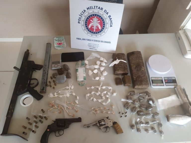 PM apreende drogas e armas em Una, no sul do Estado