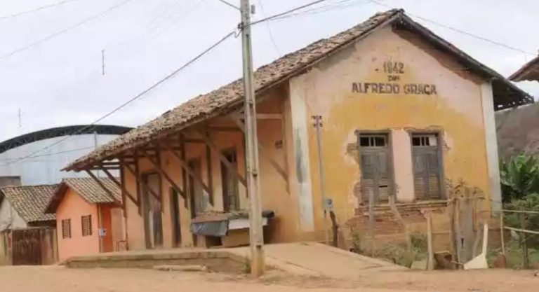 Empresa recebe autorização para reconstruir Ferrovia Bahia-Minas, desativada em 1966