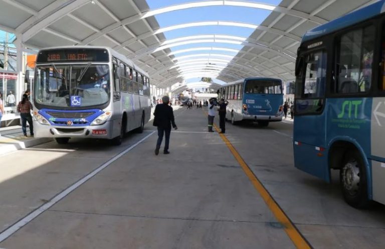 Transporte Coletivo funcionará com horário de domingo nesta terça em Vitória da Conquista
