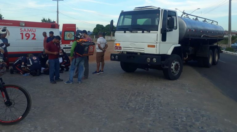 Acidente moto e caminhão ganambi