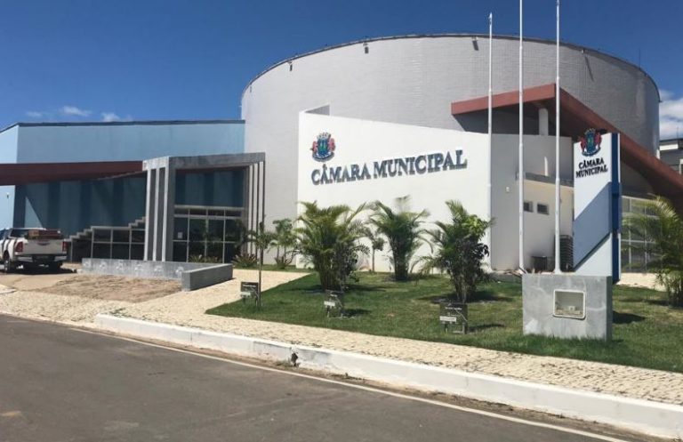 MP firma acordo com Câmara de Juazeiro para realização de concurso público