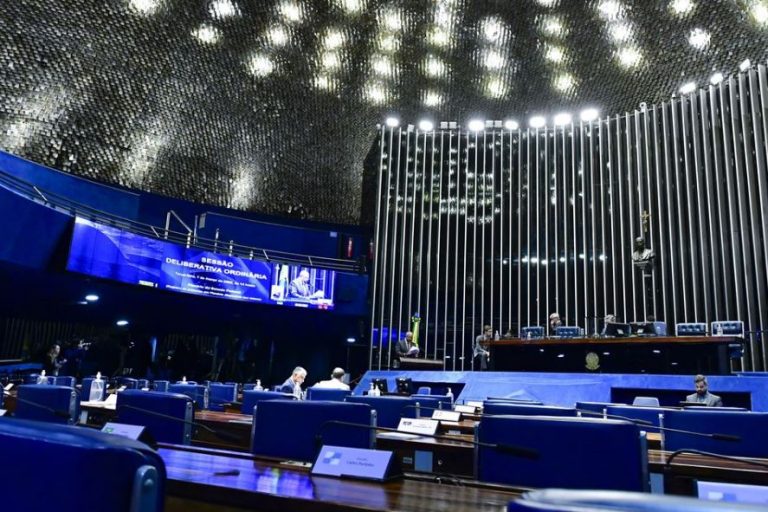 Senado aprovou criação de delegacias de atendimento à mulher