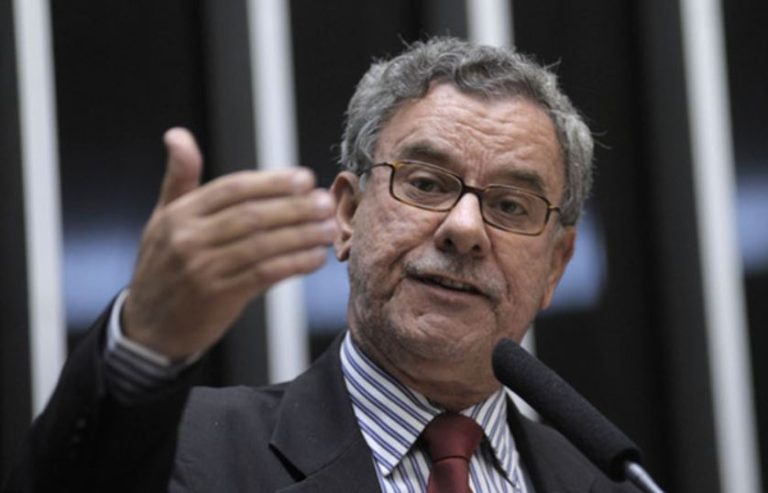 Deputado Waldenor Pereira