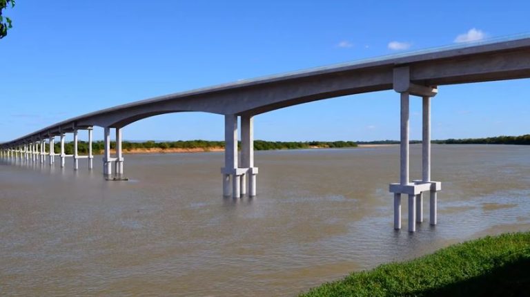 Ponte Rio São Francisco Norte de Minas