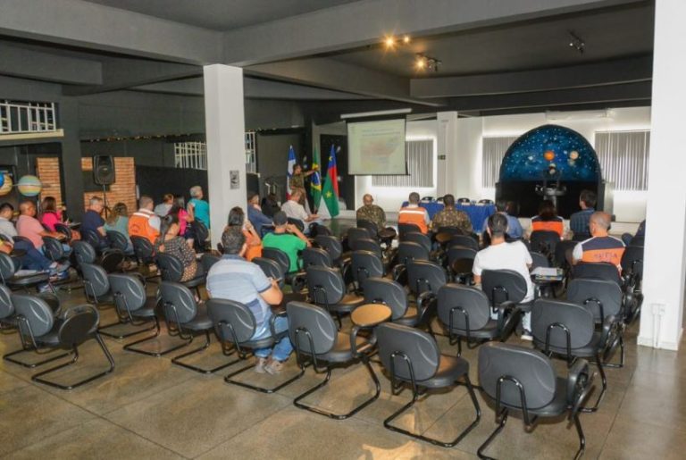 Vitória da Conquista sedia encontro de coordenadores de Defesa Civil para tratar da Operação-Pipa