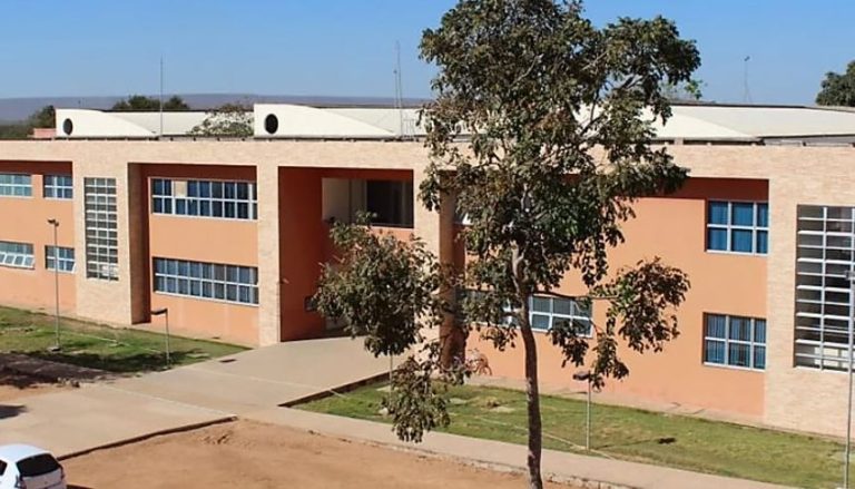 Concurso da Ufob com 26 vagas encerra inscrições na próxima sexta