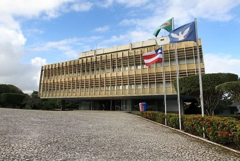 Detran-Ba e Sefaz-Ba alertam sobre golpe em site falso para pagamento do IPVA