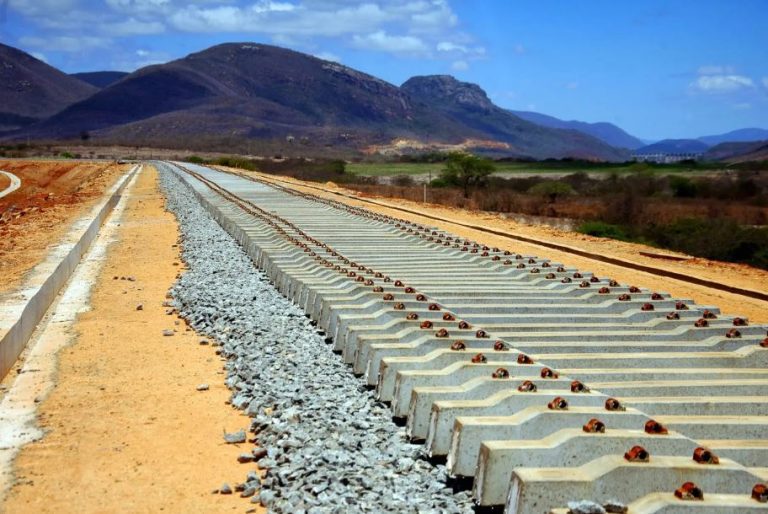 Ferrovia de Integração Oeste leste - Fiol