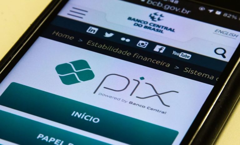 Pix bate recorde e supera 120 milhões de transações em um dia