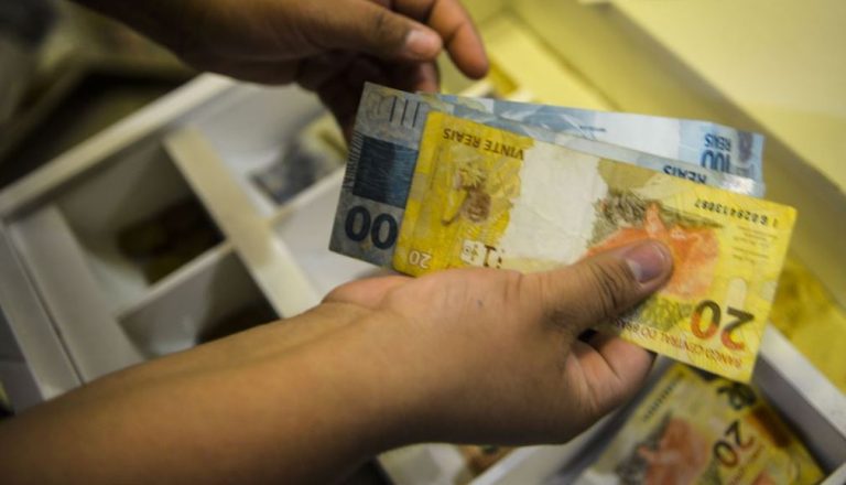 Pagamento do abono salarial do calendário 2024 começa em fevereiro
