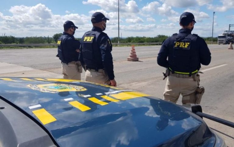 PRF apreendeu cigarros contrabandeados em Vitória da Conquista