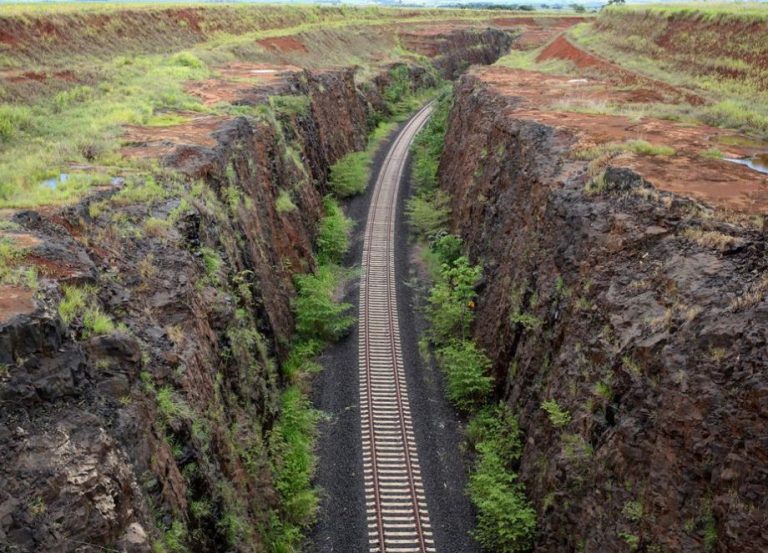 Ferrovia Norte-Sul tem obras concluídas após mais de 35 anos