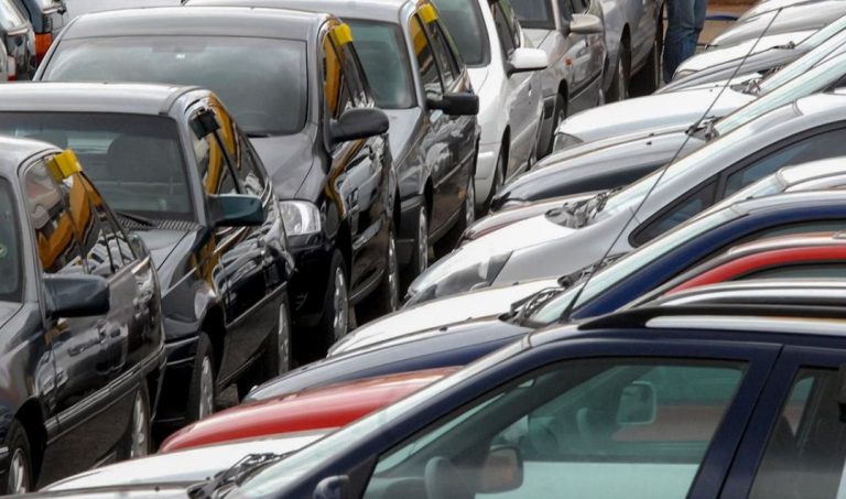 Foi publicada MP que dá desconto a carros populares
