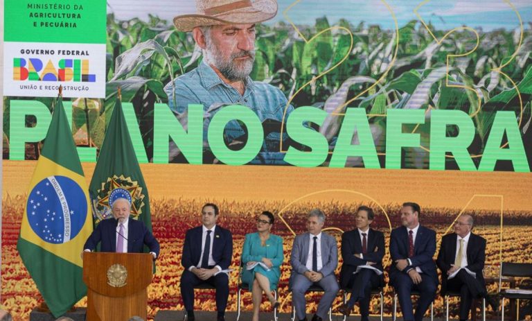 Governo lança Plano Safra de R$ 364 bilhões para agronegócio