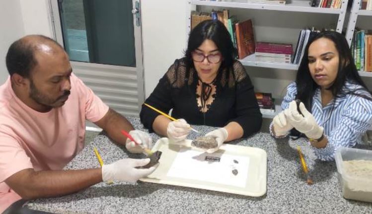 Arqueólogos da Uneb descobrem pães mumificados datados da II Guerra Mundial