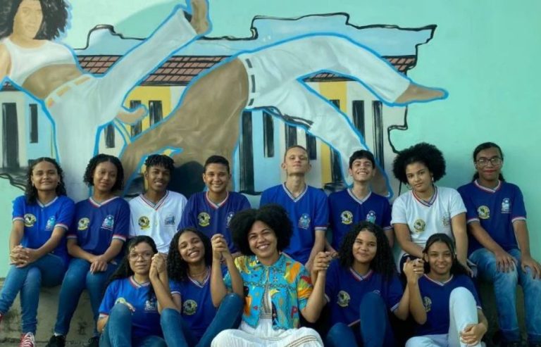 Colégio quilombola cria clube de leitura dedicado a escritores negros em Jequié