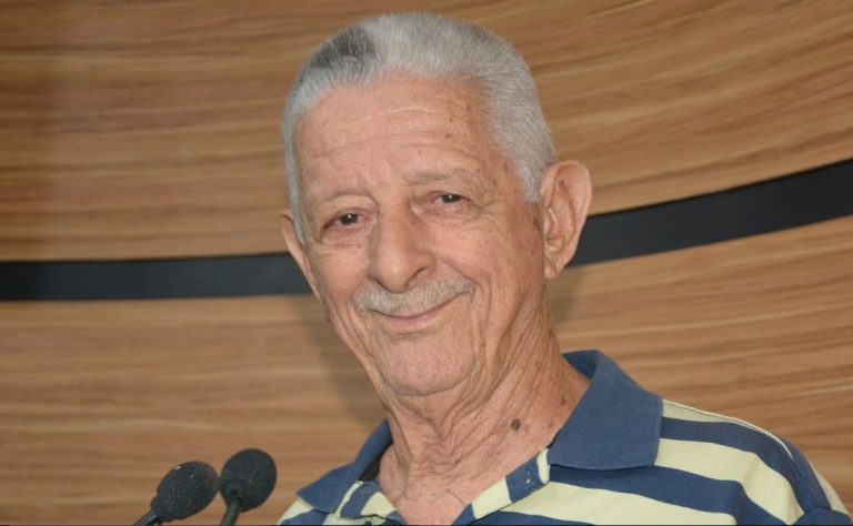 Morreu em Vitória da Conquista o radialista Jota Menezes, aos 92 anos