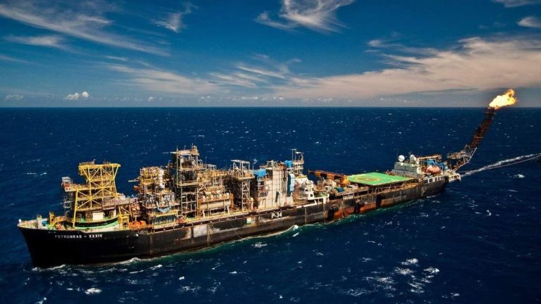 Brasil terá 23 novas plataformas de petróleo nos próximos cinco anos