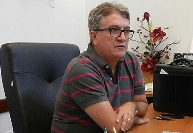 Prefeito de Riacho de Santana terá que devolver R$ 3,7 milhões aos cofres públicos e multa de R$ 40 mil