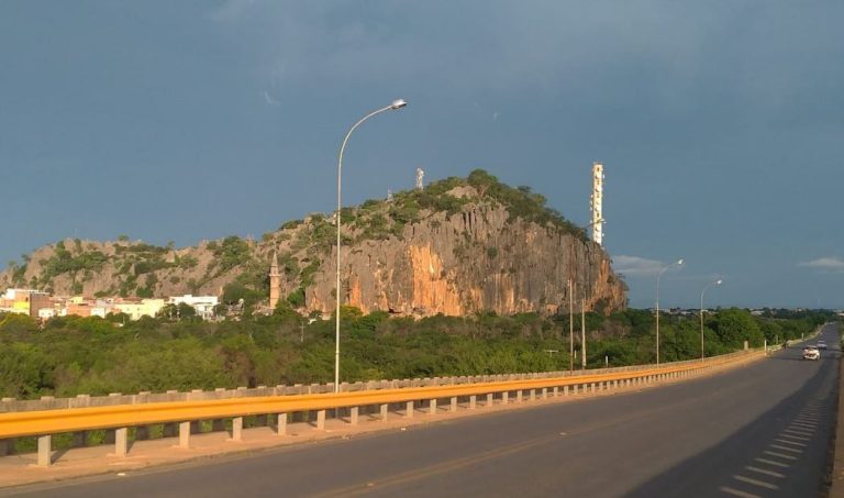 Corpo de homem foi encontrado na ponte sobre o Rio São Francisco em Bom Jesus da Lapa