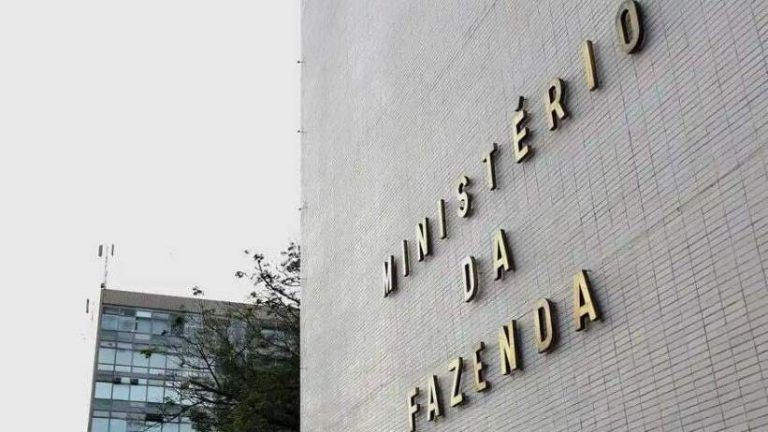 Fim do parcelamento sem juros prejudicará consumidores, diz Ministro da Fazenda