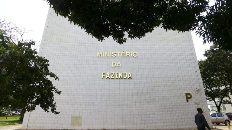 Atraso em sistema informático paralisa saques do Fundo PIS/Pasep