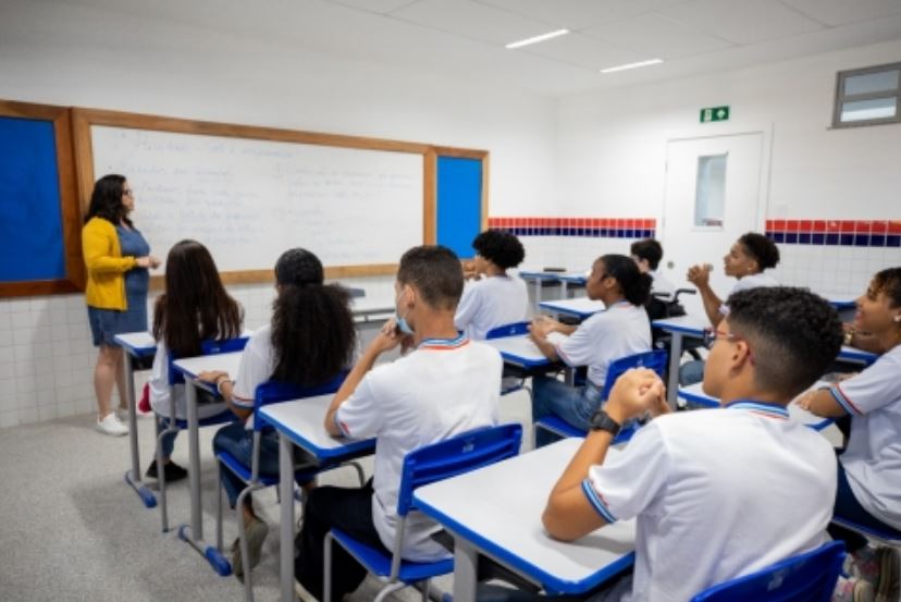 Secretaria de Educação da Bahia convoca professores classificados em seletivo
