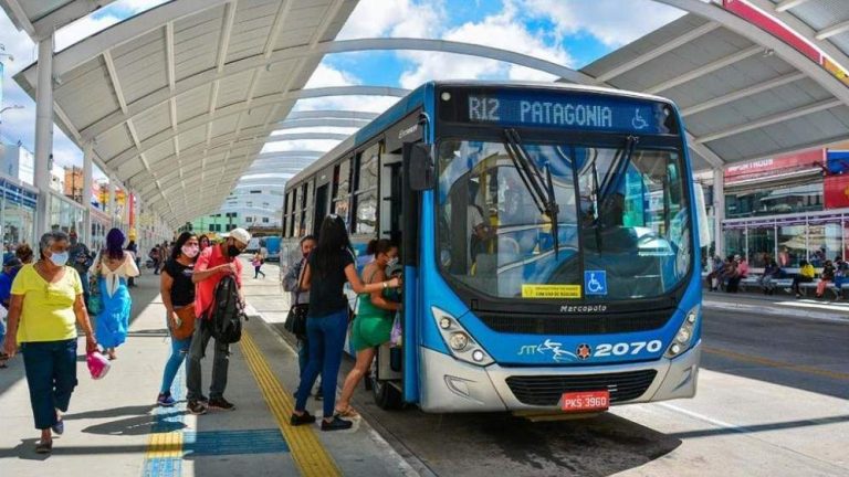 Prefeitura de Vitória da Conquista realiza renovação do cartão vale-transporte para servidores