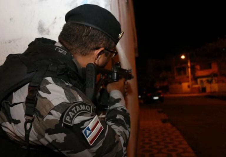 Vinte pessoas foram mortas pela polícia desde o fim de semana na Bahia