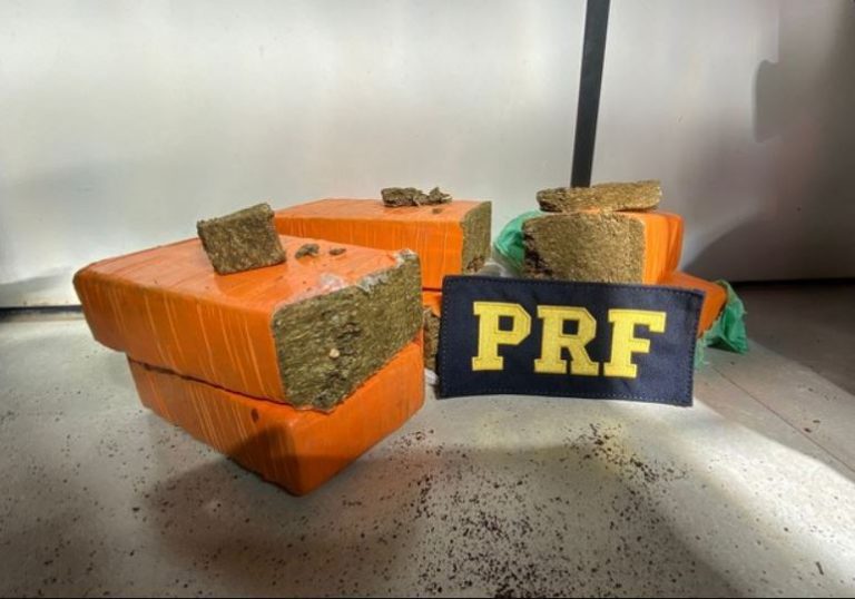 Adolescente foi flagrada transportando 3 quilos de maconha em Barreiras