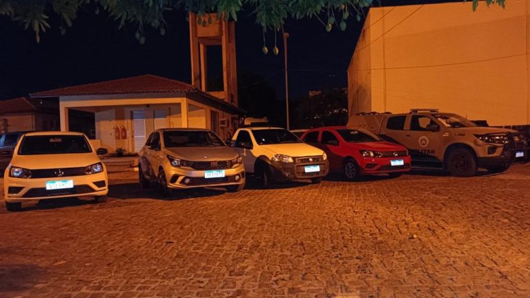 Carros Goias carinhanha