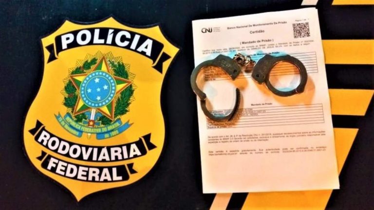 Homens foram presos pela PRF em Barreiras e Vitória da Conquista por atraso em pensão alimentícia