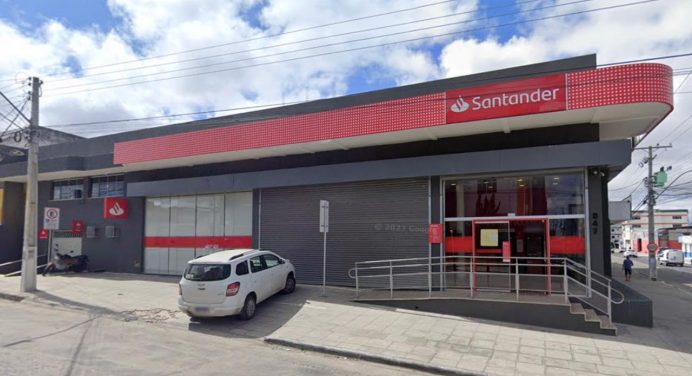Santander abriu vagas de emprego em Brumado, Itabuna, Itaberaba, Salvador e Vitória da Conquista