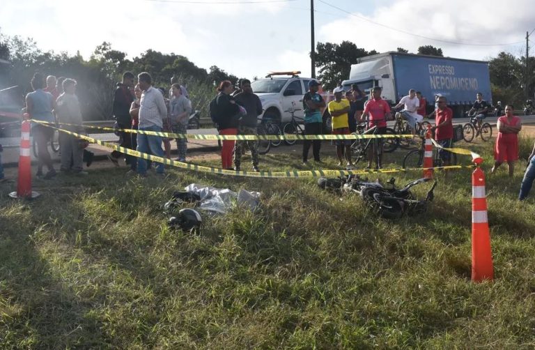 agencia-sertao-acidente-entre-moto-e-bicicleta-tirou-a-vida-de-duas-pessoas-em-vitoria-da-conquista