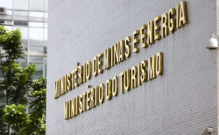 agencia-sertao-inscricoes-do-concurso-do-ministerio-de-minas-e-energia-terminam-nesta-sexta