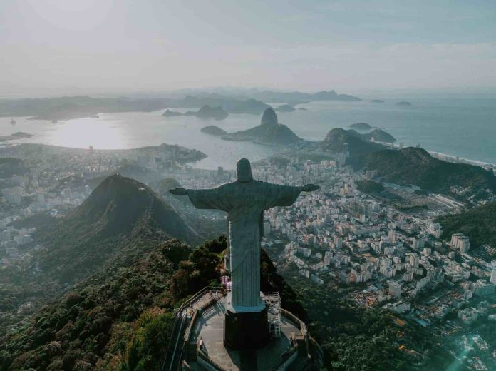 Cristo Redentor de Brazil fotografiado desde el cielo